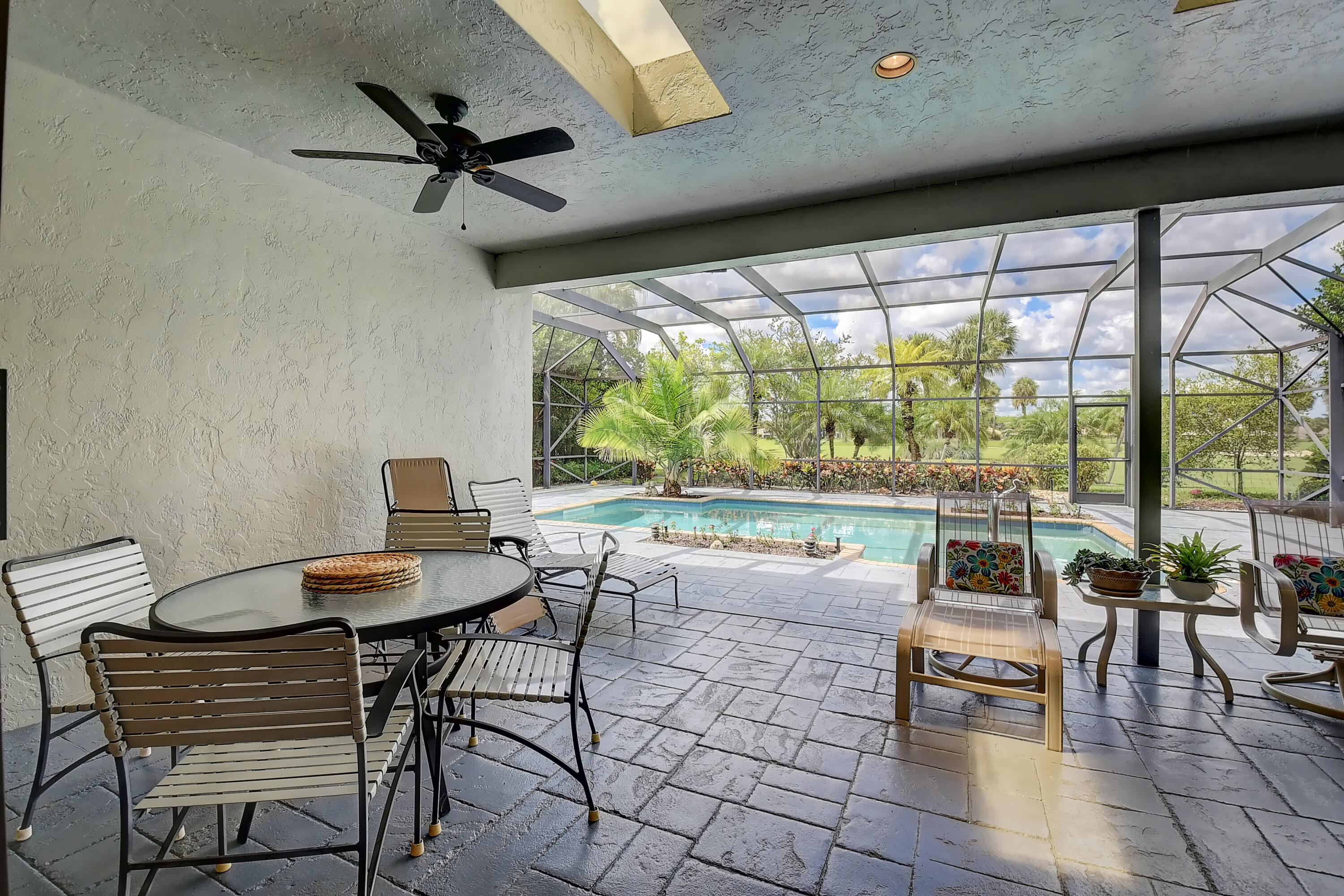 7544 Rexford Road Boca Raton, FL 33434 - Photo 32 of 105 2 (32)