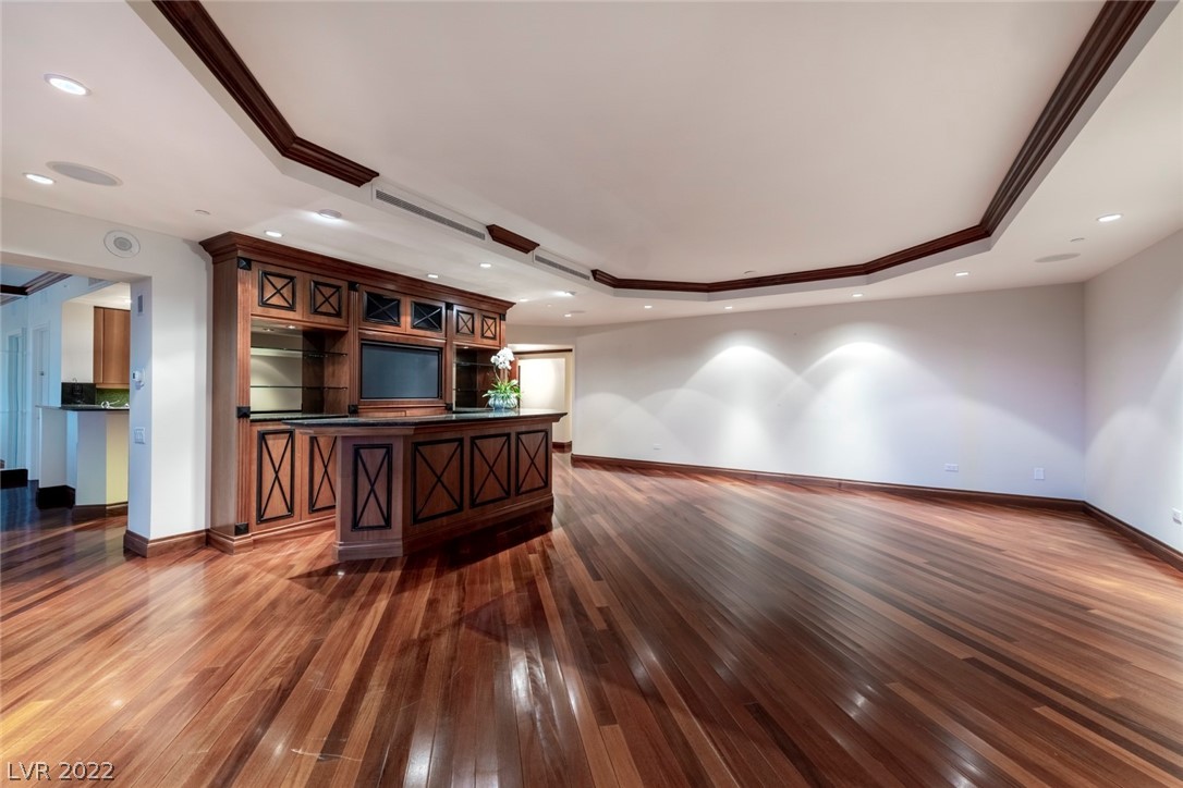 2877 Paradise Road, Unit 2402 Las Vegas, NV 89109 - Photo 3 of 23 Gallery Image 3