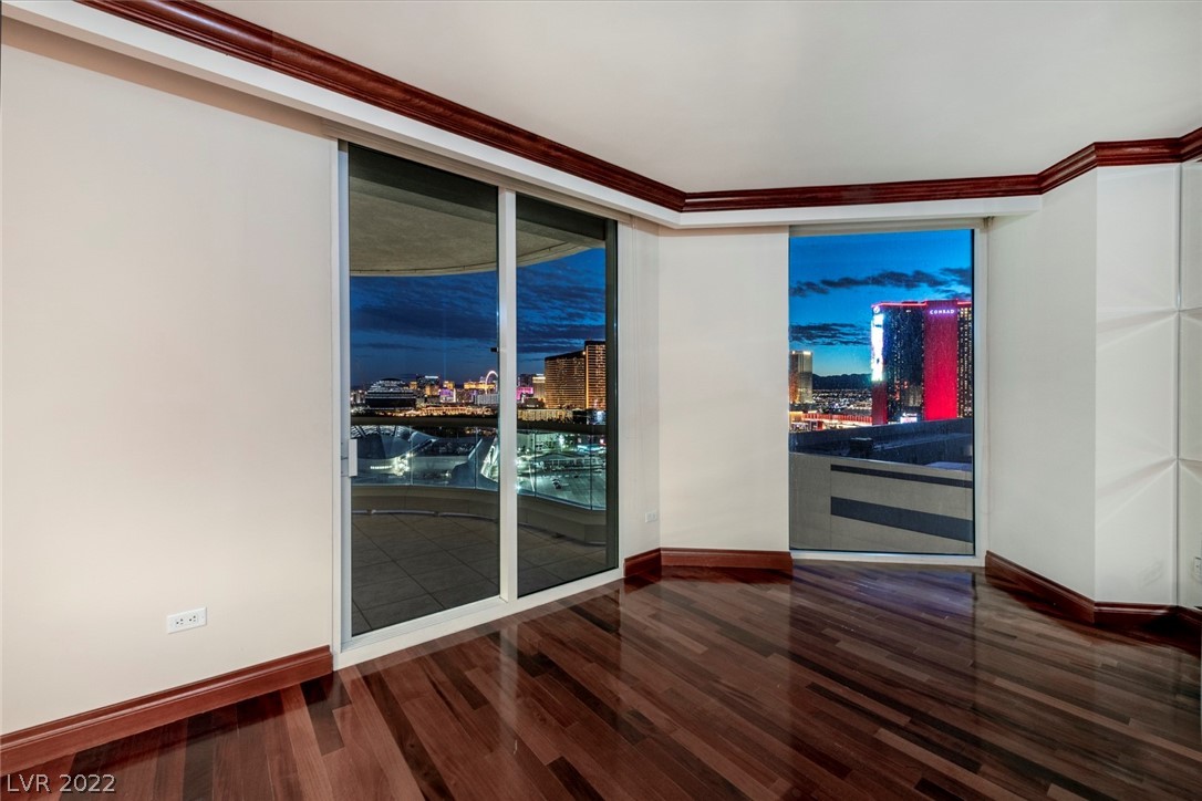 2877 Paradise Road, Unit 2402 Las Vegas, NV 89109 - Photo 8 of 23 Gallery Image 8