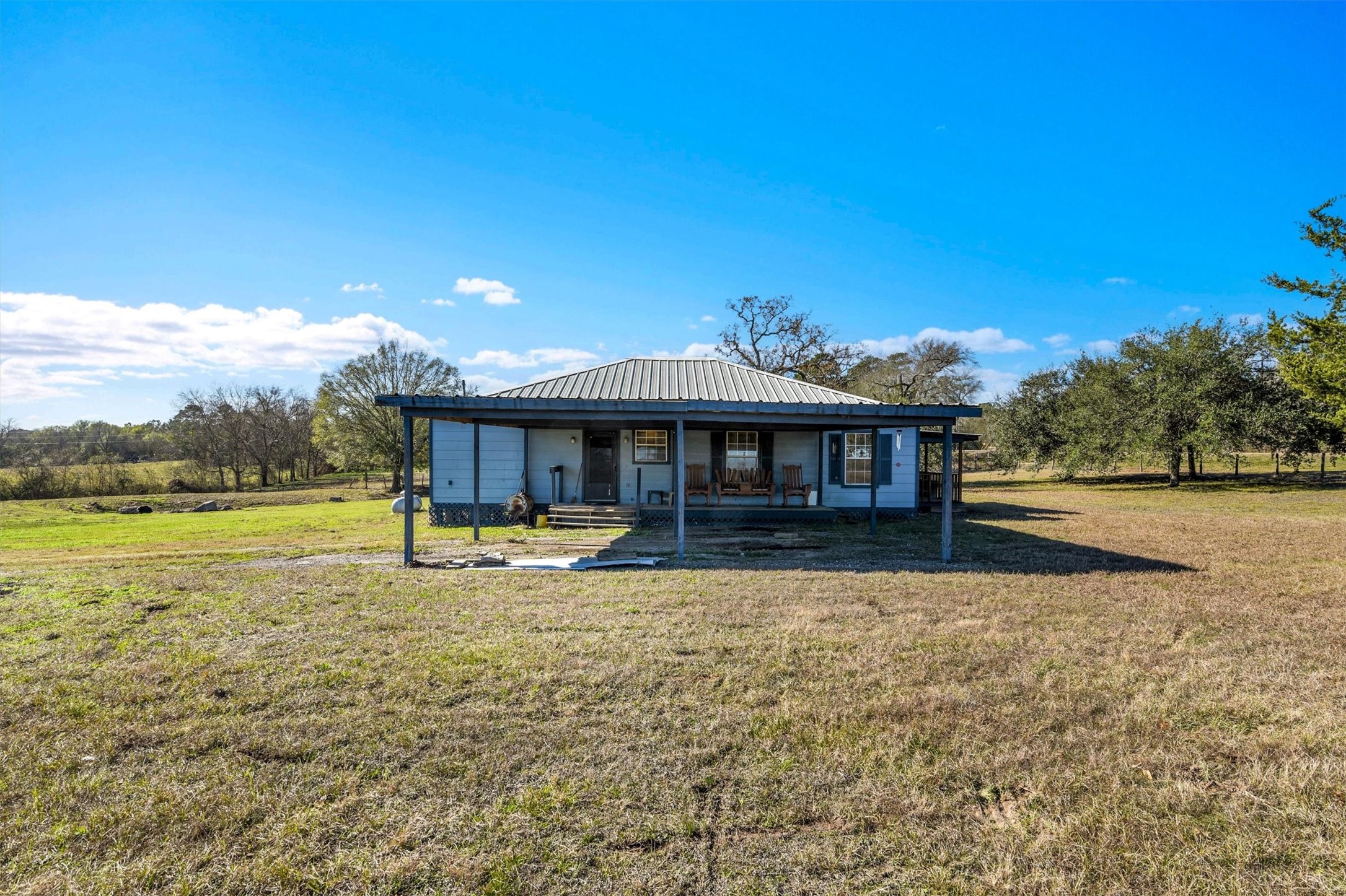 959 Walker Loop Huntsville, TX 77340 - Photo 26 of 39