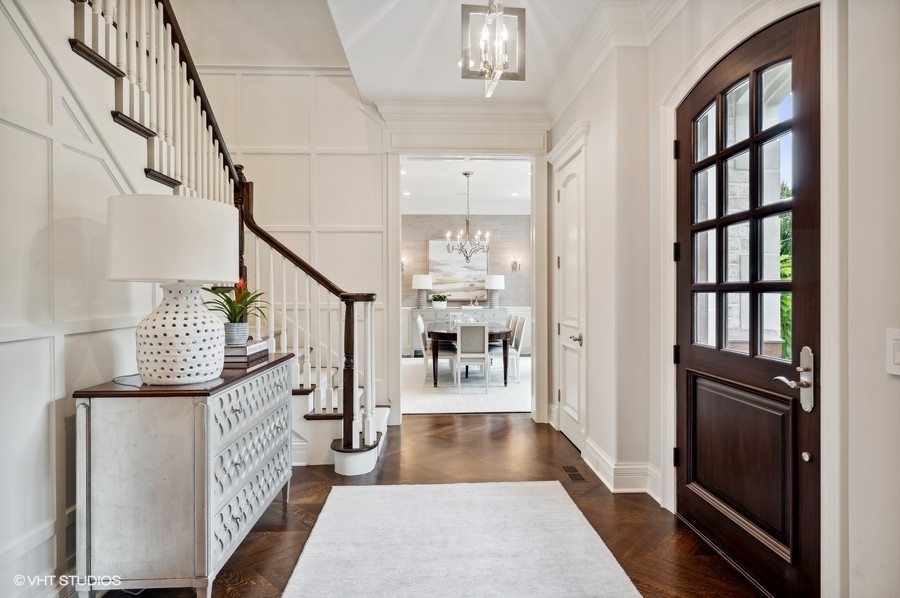 844 Prospect Avenue Winnetka, IL 60093 - Photo 3 of 27 a view of entryway and hall with wooden floor