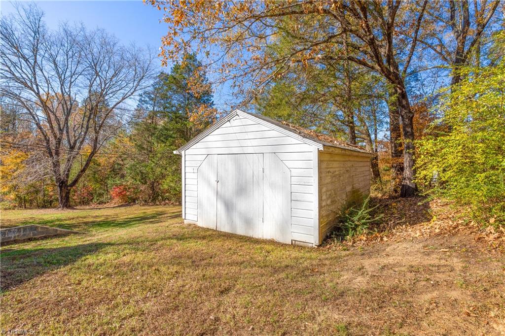 720 Clodfelter Road Thomasville, NC 27360 - Photo 33 of 47 Gallery Image 33