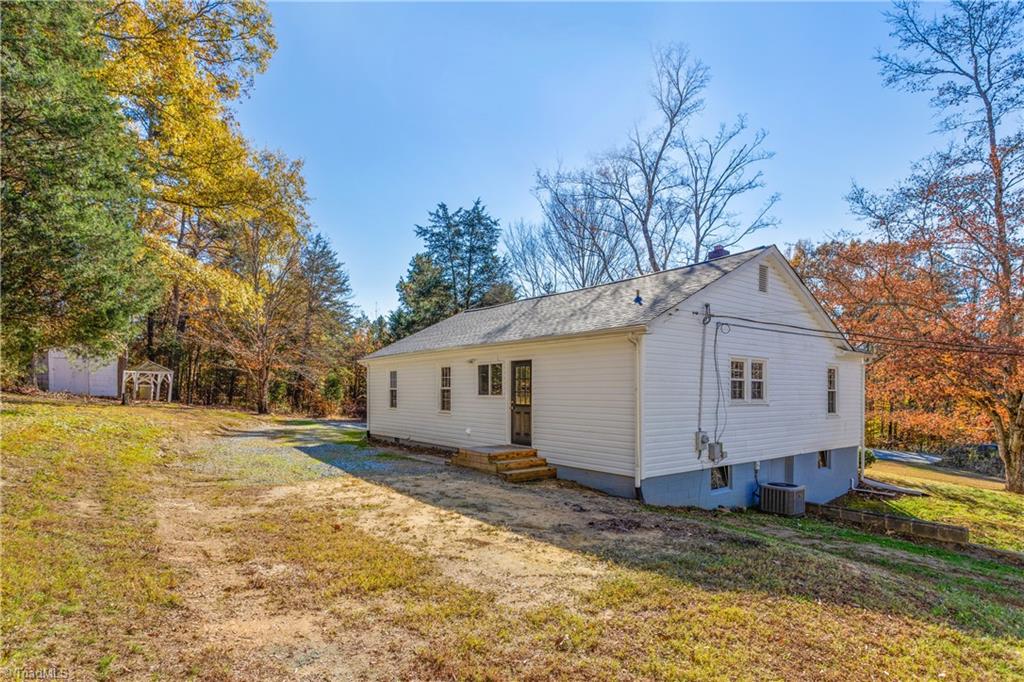720 Clodfelter Road Thomasville, NC 27360 - Photo 34 of 47 Gallery Image 34