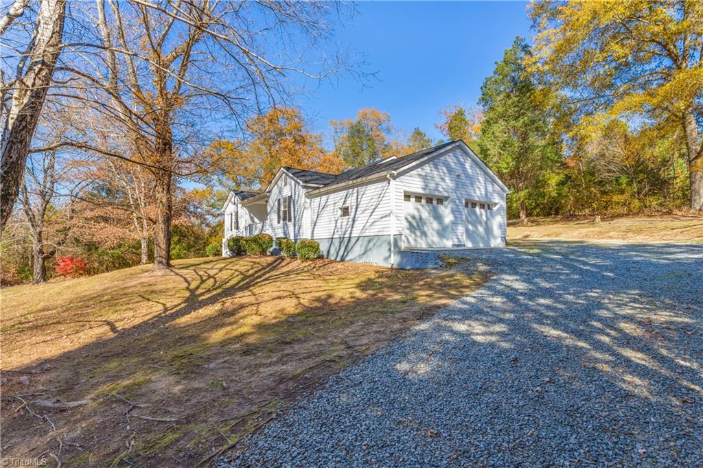 720 Clodfelter Road Thomasville, NC 27360 - Photo 6 of 47 Gallery Image 6