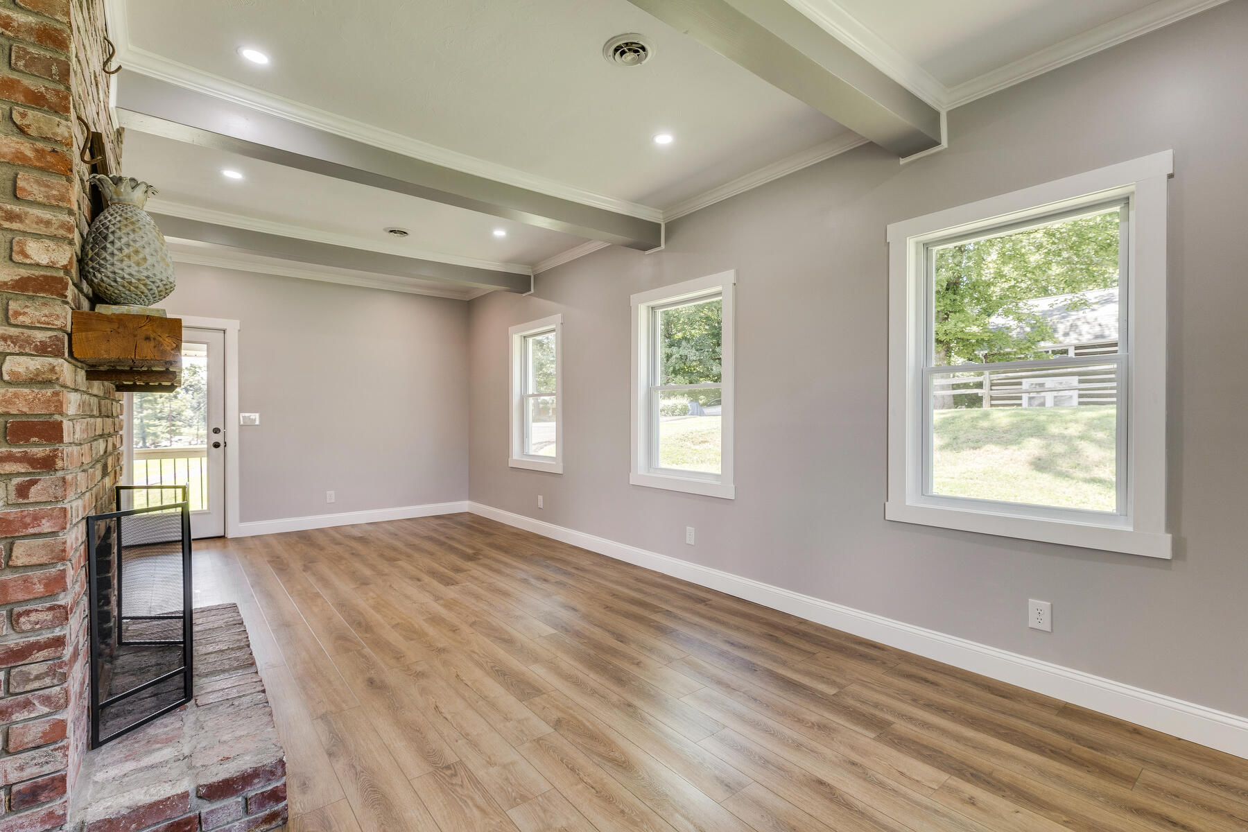 4561 Old Stage Road Kingsport, TN 37664 - Photo 18 of 76 019