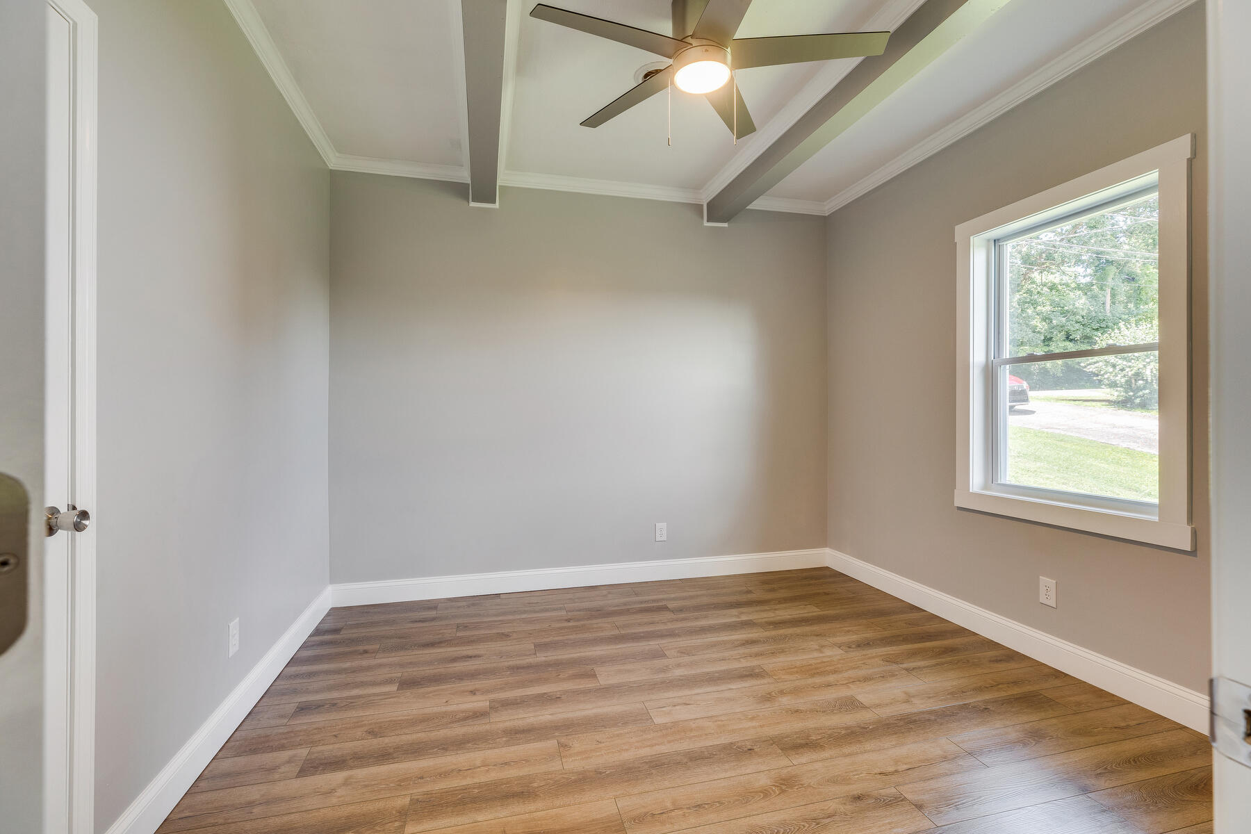 4561 Old Stage Road Kingsport, TN 37664 - Photo 23 of 76 024