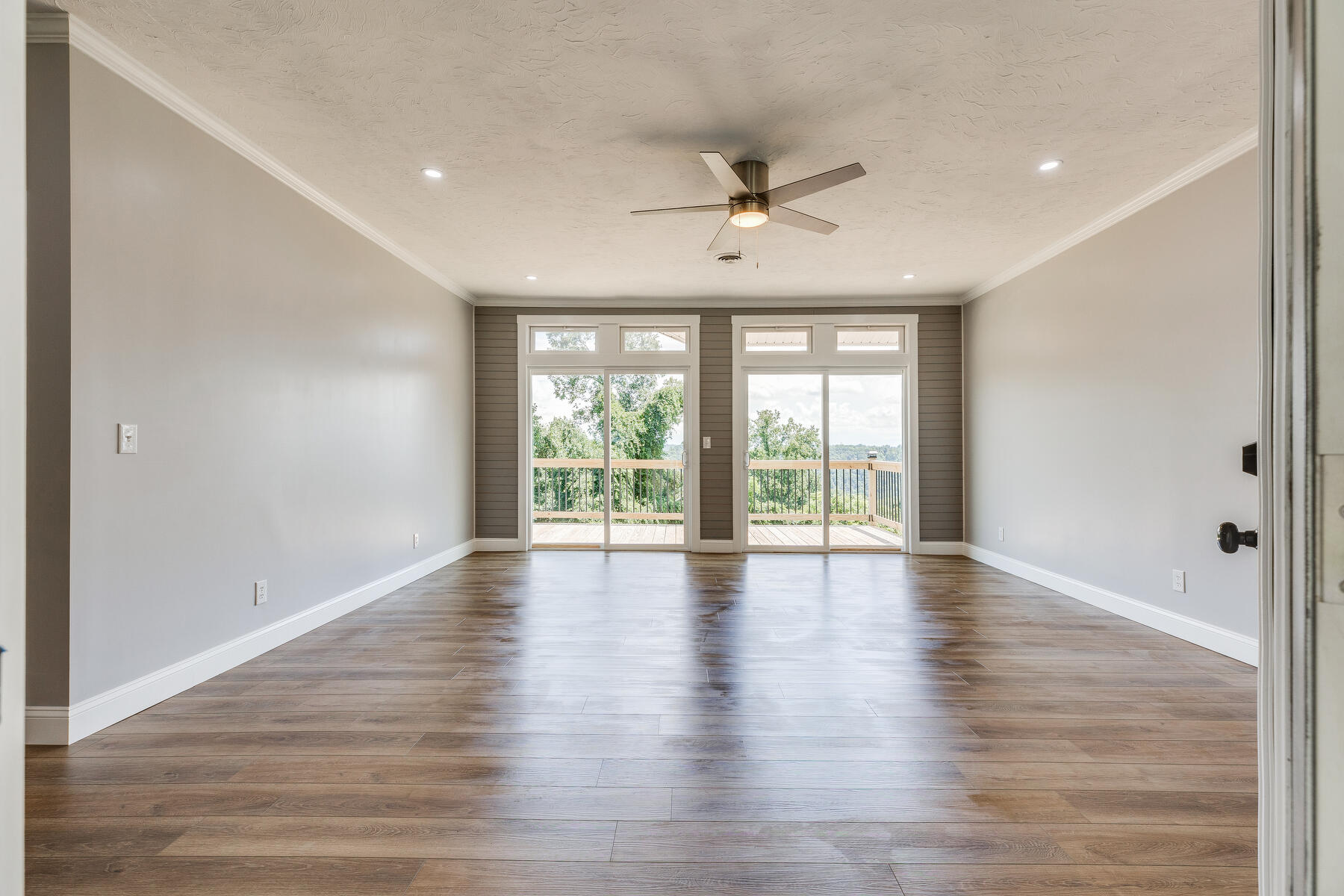 4561 Old Stage Road Kingsport, TN 37664 - Photo 6 of 76 006