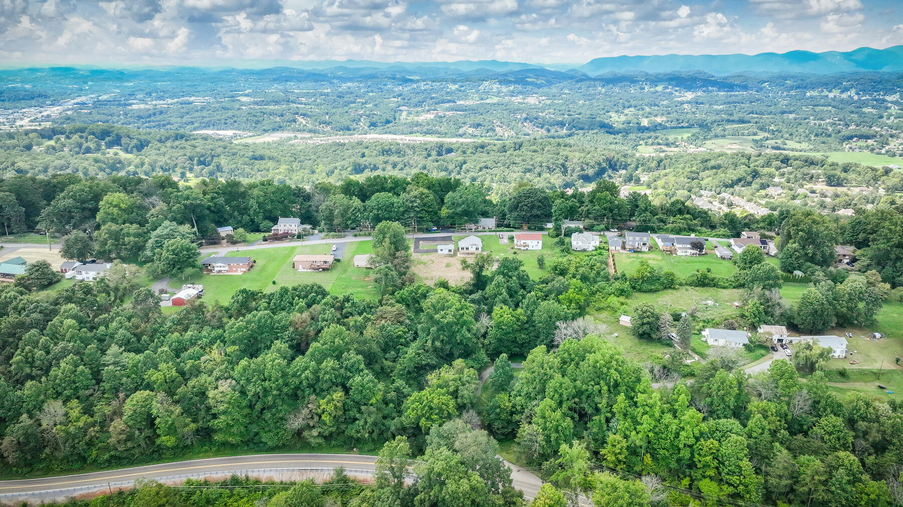 4561 Old Stage Road Kingsport, TN 37664 - Photo 68 of 76 106