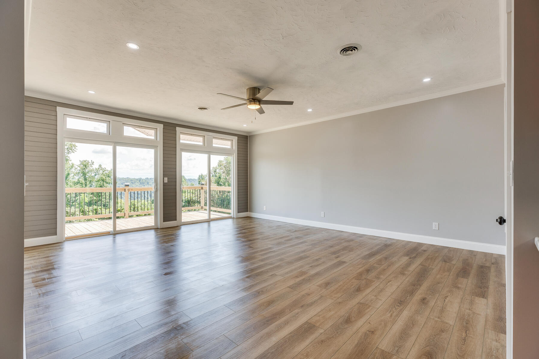 4561 Old Stage Road Kingsport, TN 37664 - Photo 7 of 76 007
