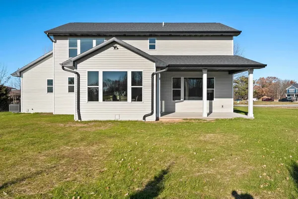 $689,900 | 3410 Sitka Street, Green Bay, WI 54311