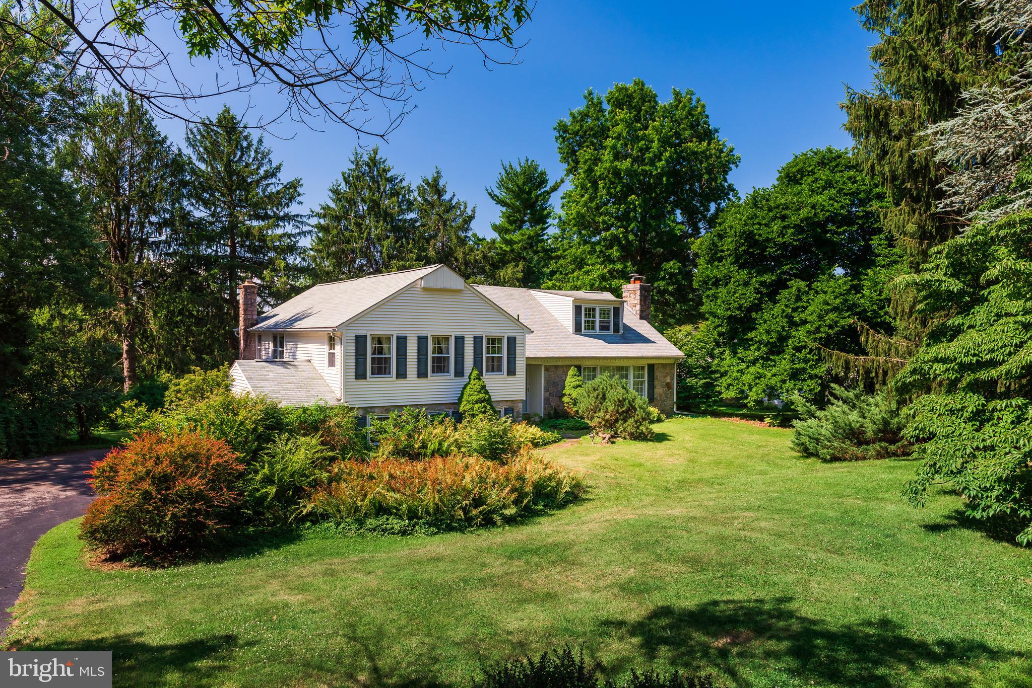 606 Gulph Road Wayne, PA 19087 - Photo 3 of 21