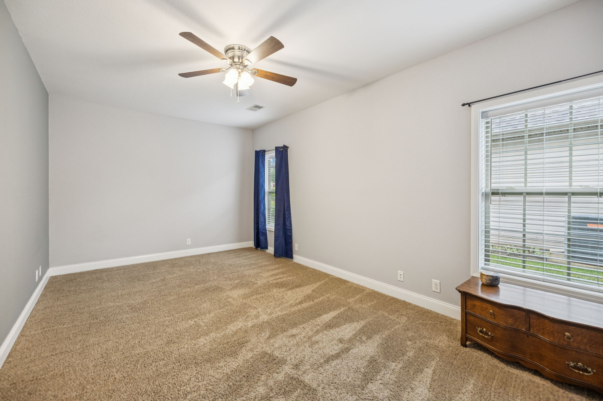 188 Whitman Alley Clarksville, TN 37043 - Photo 8 of 28 a view of an empty room with a window