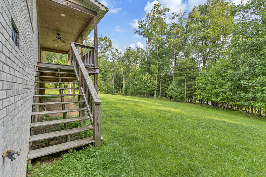 1427 Maxwell Hill Road Beckley, WV 25801 - Photo 9 of 40 Gallery Image 9
