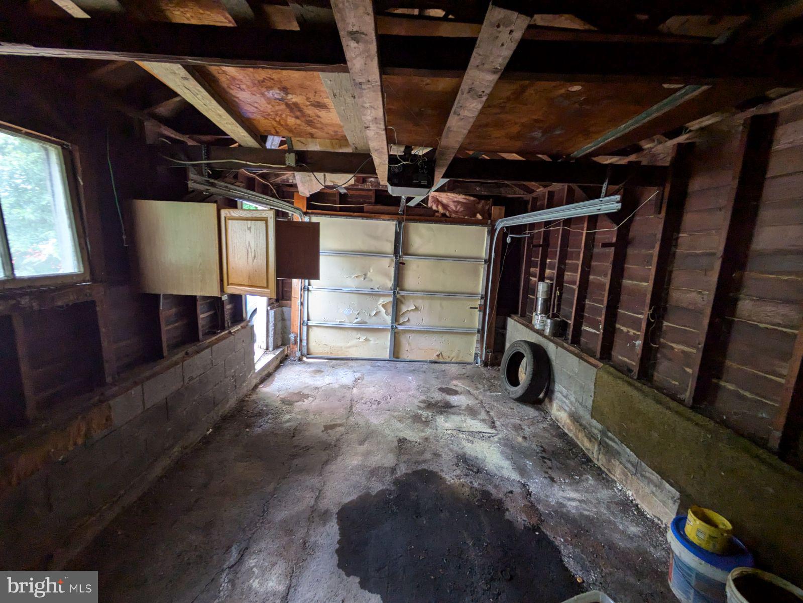12803 Cobblestone Road Northwest Mount Savage, MD 21545 - Photo 30 of 31 garage - interior