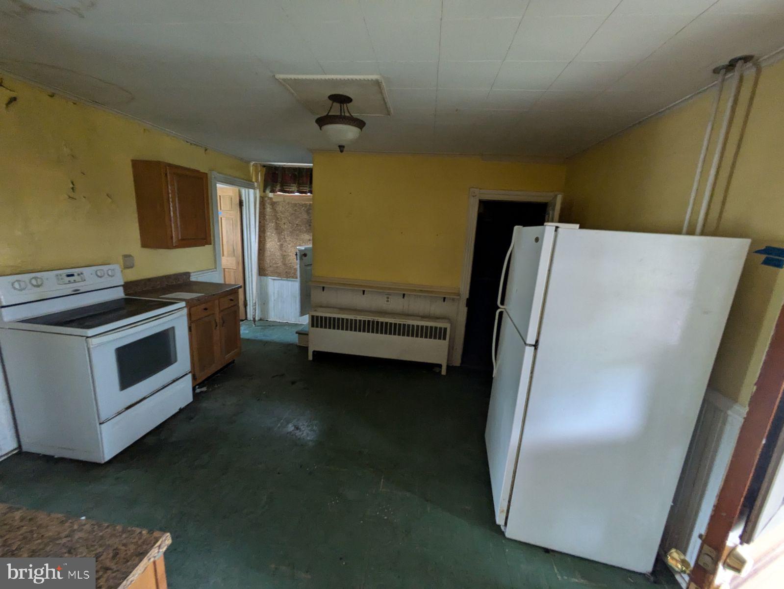 12803 Cobblestone Road Northwest Mount Savage, MD 21545 - Photo 7 of 31 kitchen