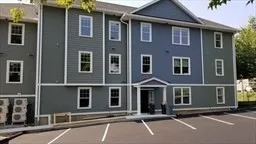 $1,850 | 462 Main Street, Unit 44, Amherst, MA 01002