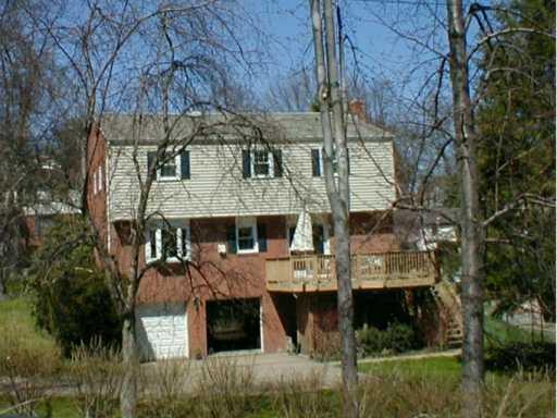 102 North Jamestown Road Coraopolis, PA 15108 - Photo 8 of 8 Gallery Image 8