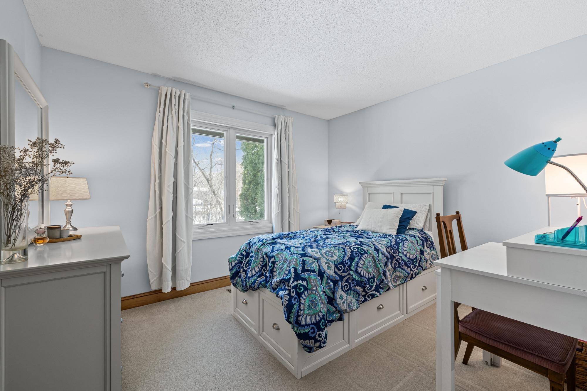 16800 Creek Ridge Trail Minnetonka, MN 55345 - Photo 23 of 42