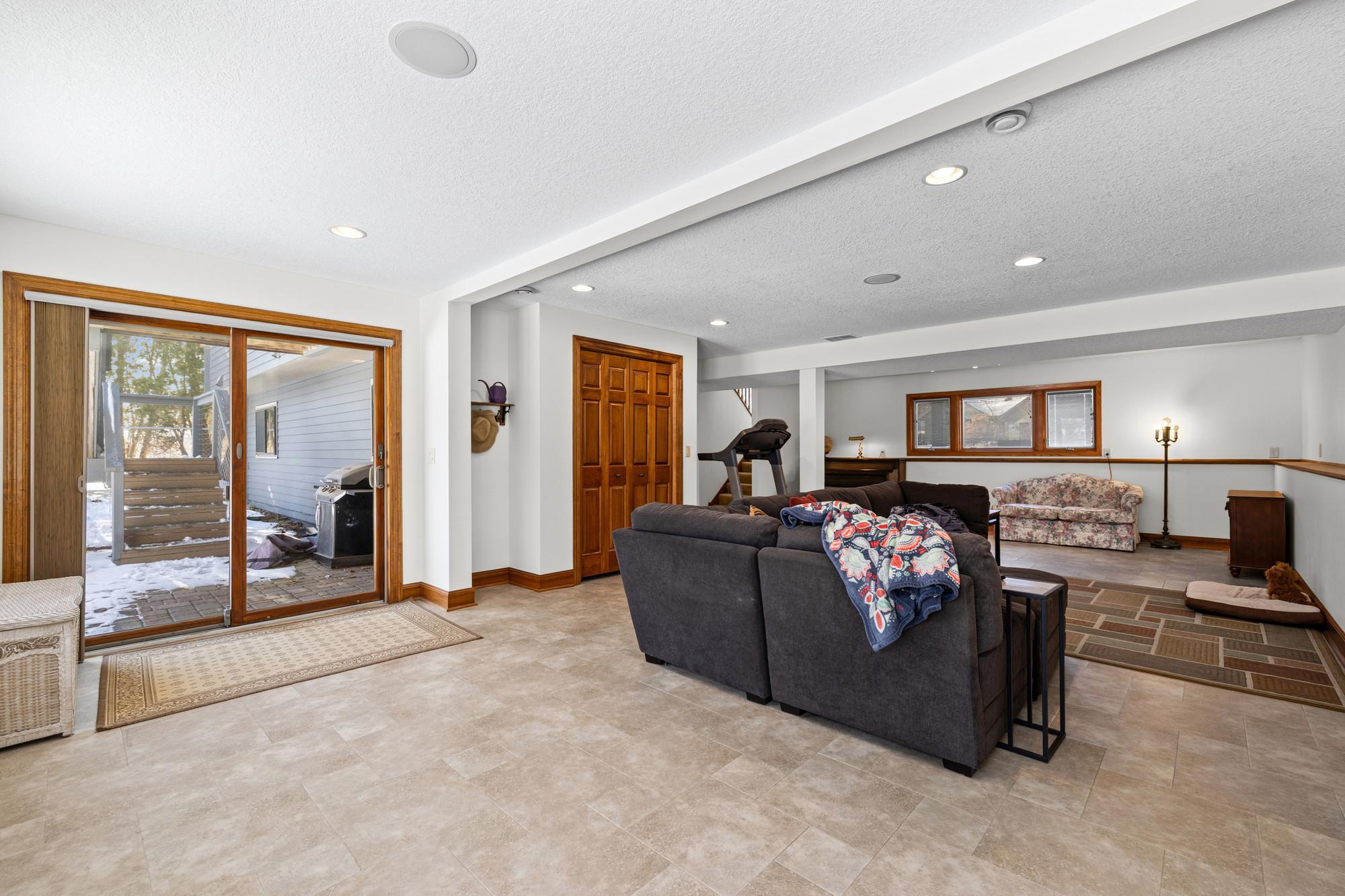 16800 Creek Ridge Trail Minnetonka, MN 55345 - Photo 29 of 42