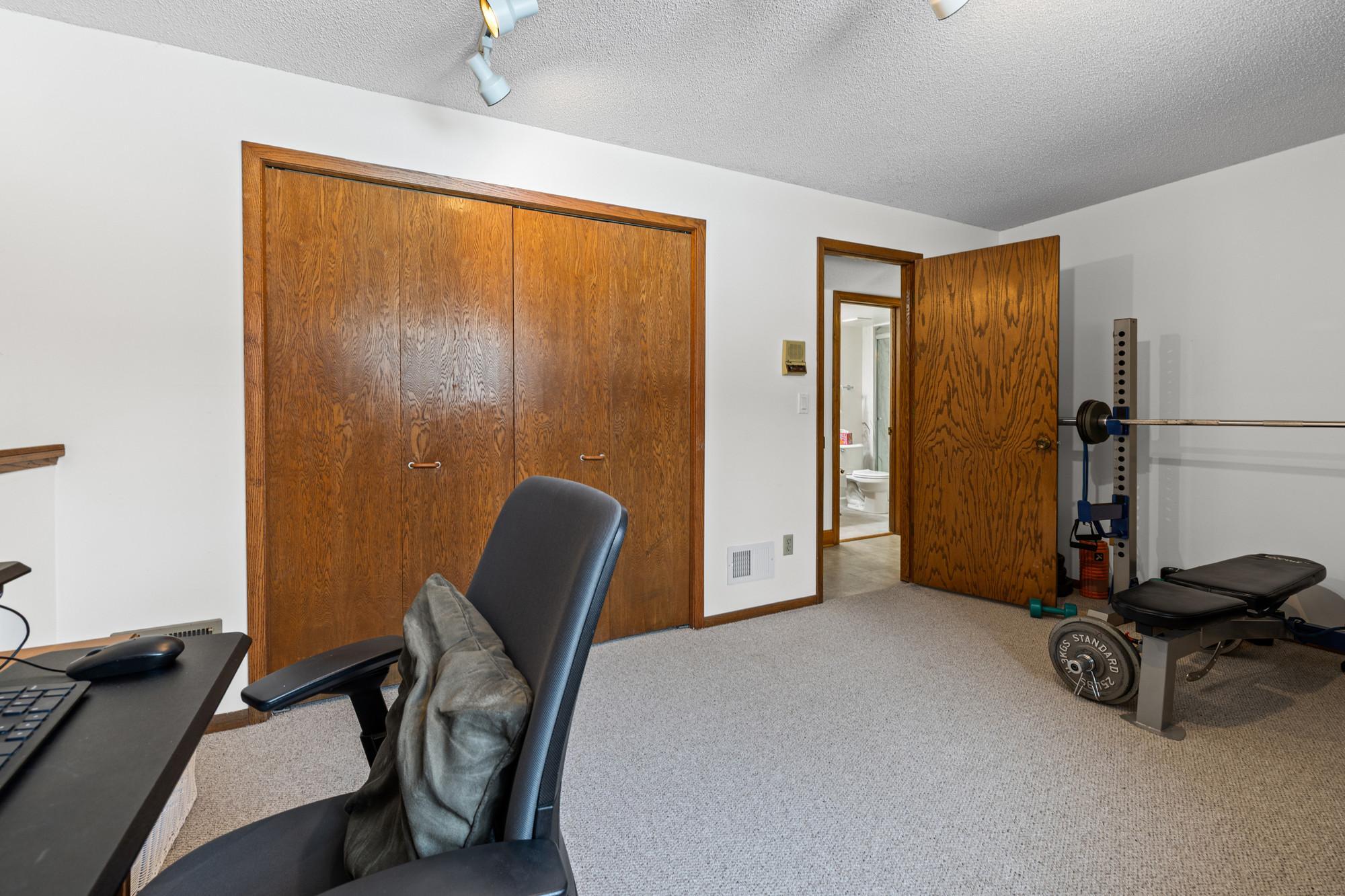 16800 Creek Ridge Trail Minnetonka, MN 55345 - Photo 34 of 42