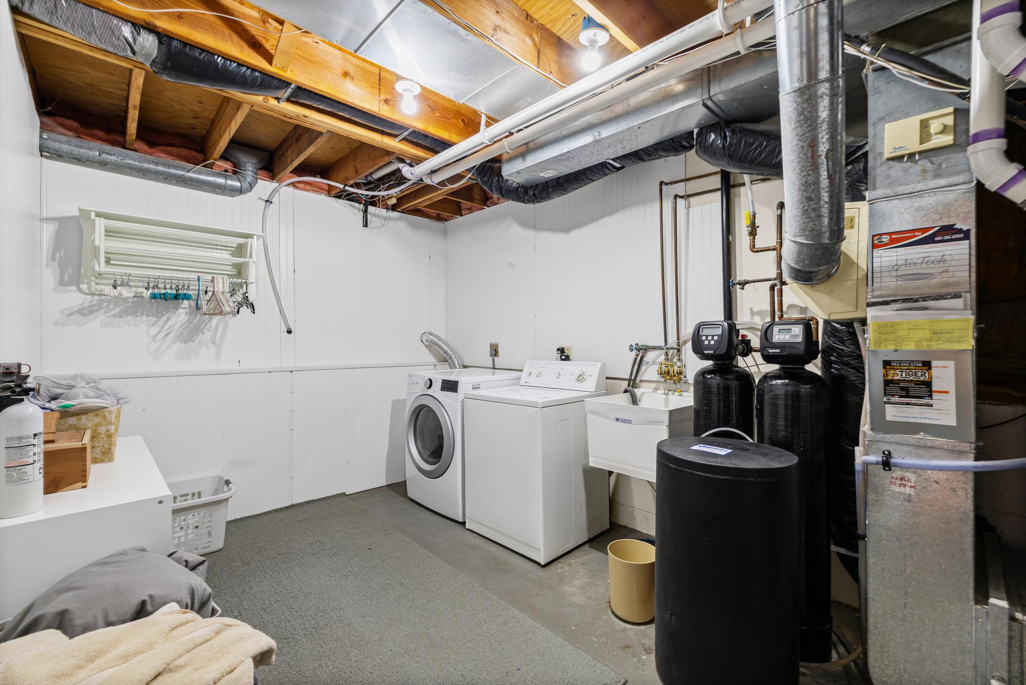 16800 Creek Ridge Trail Minnetonka, MN 55345 - Photo 35 of 42