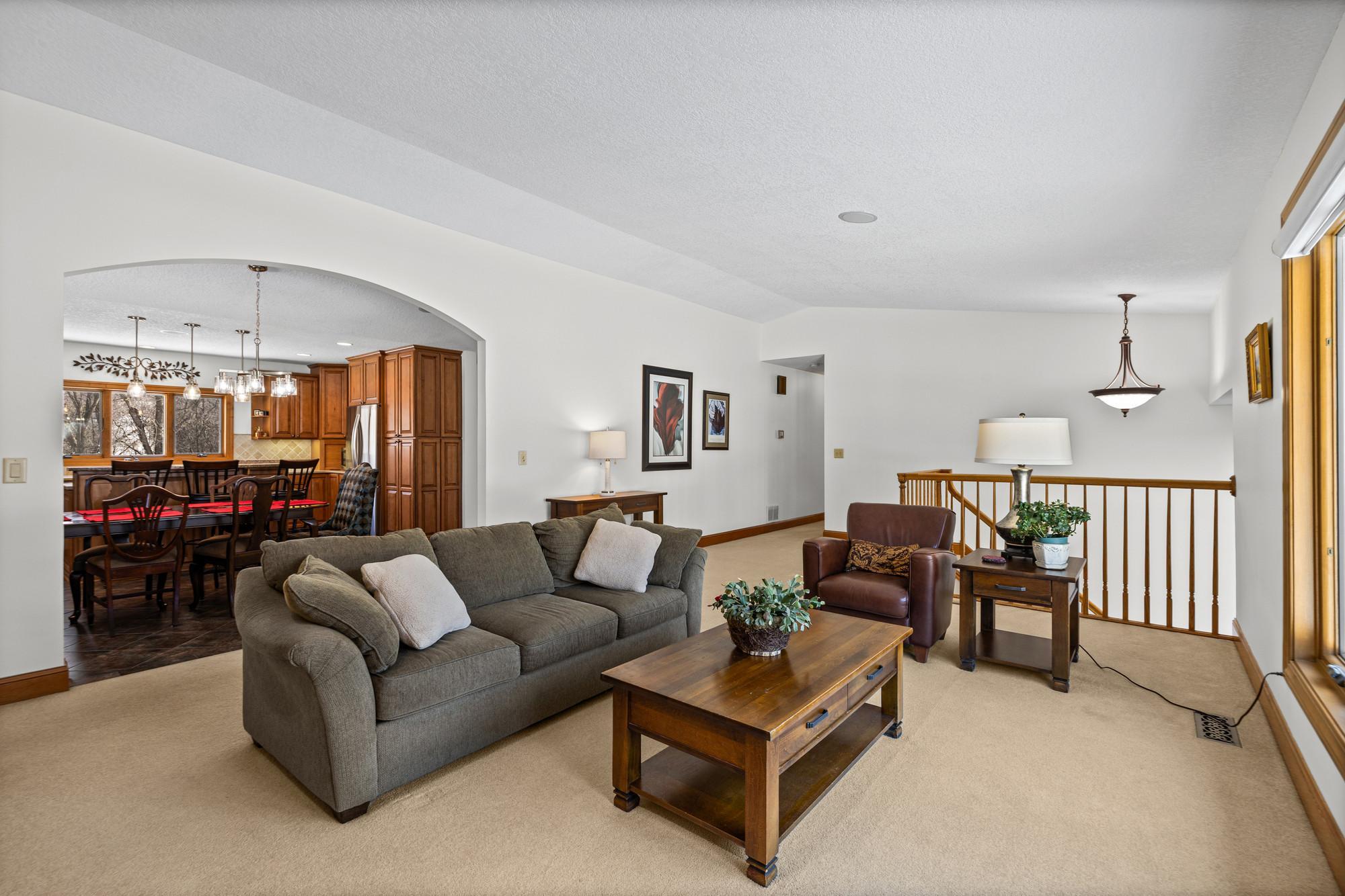 16800 Creek Ridge Trail Minnetonka, MN 55345 - Photo 7 of 42