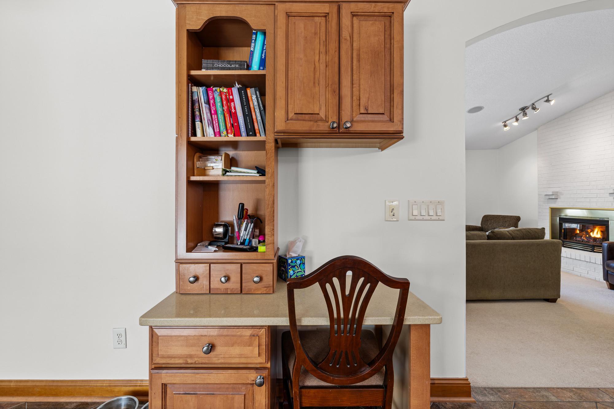 16800 Creek Ridge Trail Minnetonka, MN 55345 - Photo 10 of 42