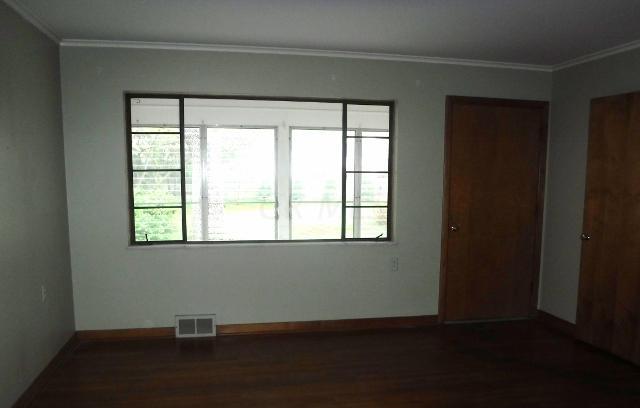 2563 Berwyn Road Columbus, OH 43221 - Photo 2 of 12