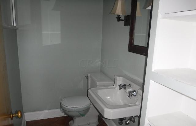 2563 Berwyn Road Columbus, OH 43221 - Photo 7 of 12