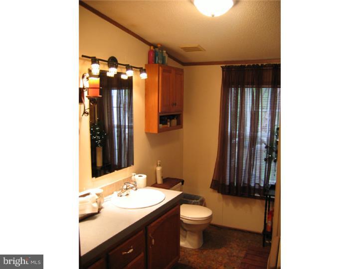 2171 Kenbrook Road Lebanon, PA 17046 - Photo 18 of 25 Bathroom