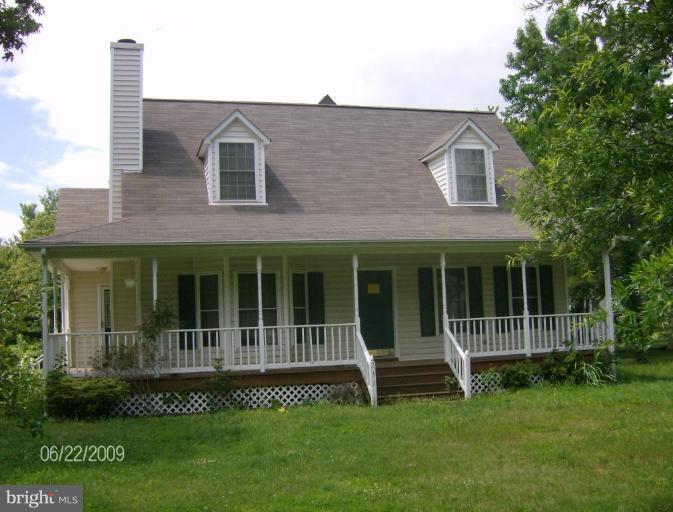 233 Azalea Road Colonial Beach, VA 22443 - Photo 1 of 7 Exterior (Main)