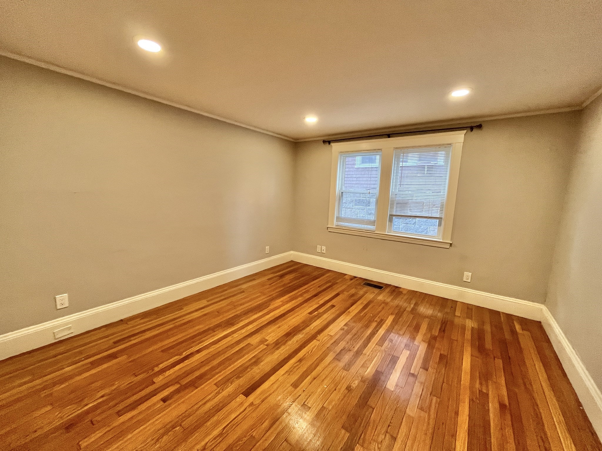651 Washington Street, Unit 1 Boston, MA 02111 - Photo 14 of 15 Gallery Image 14