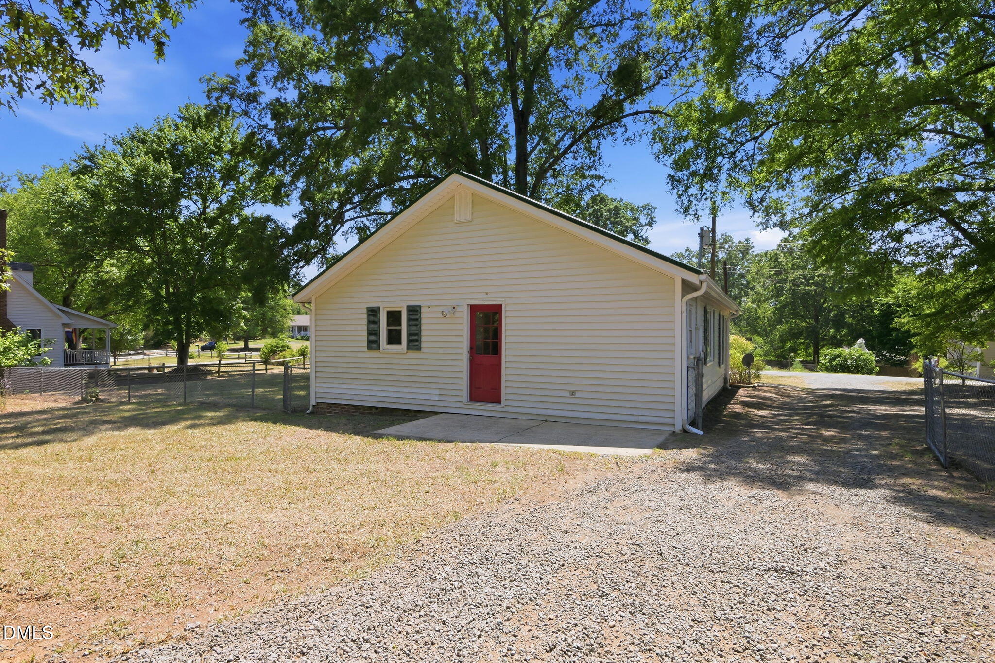 1911 Watson Road Durham, NC 27704 - Photo 25 of 29