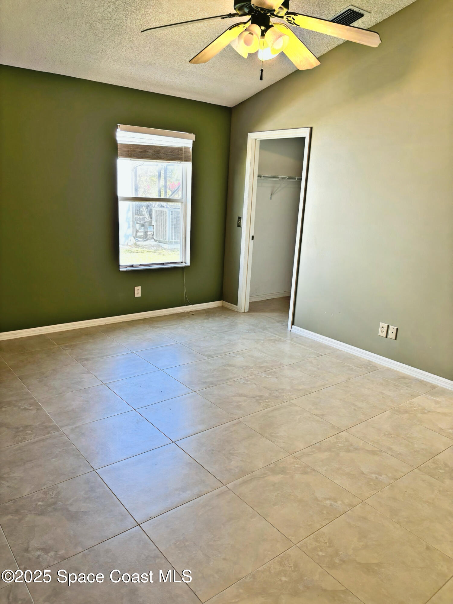 1379 California Drive Melbourne, FL 32940 - Photo 8 of 17 EFBAFA38-0B3A-45D9-8AD7-FF782DC0E339