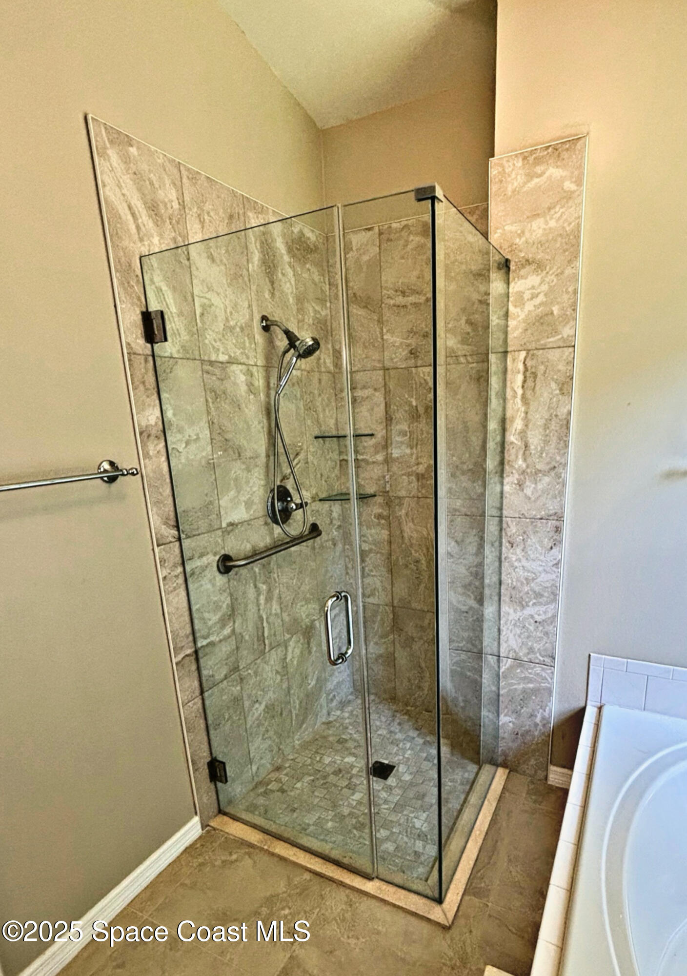 1379 California Drive Melbourne, FL 32940 - Photo 9 of 17 12CF171B-CDBE-49CC-ACB1-175FFDD1E2BE