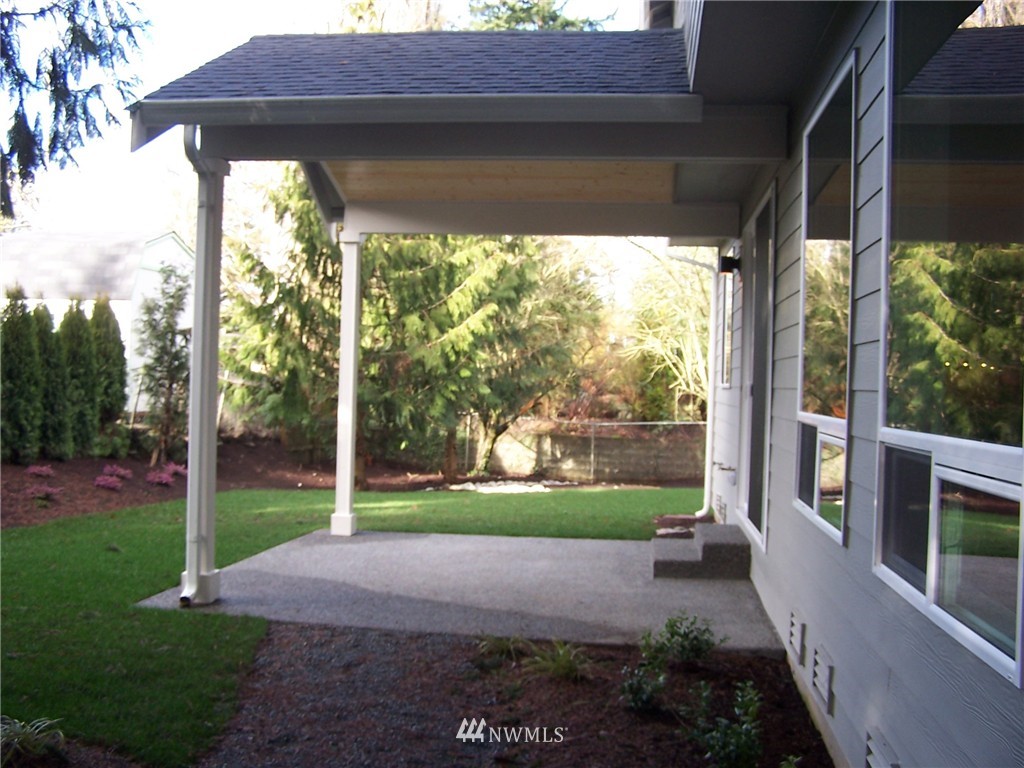 22308 Brier Road Brier, WA 98036 - Photo 4 of 21 Gallery Image 4