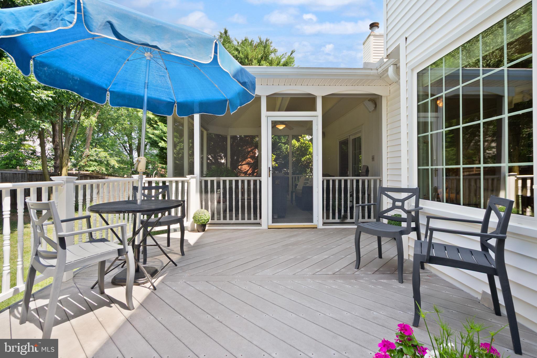 2614 Iron Forge Road Oak Hill, VA 20171 - Photo 18 of 48 Expansive deck