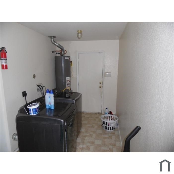 3211 Same Way Houston, TX 77339 - Photo 4 of 25