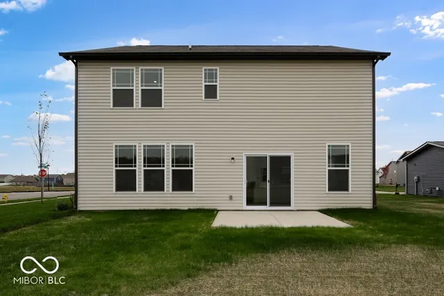 $382,999 | 268 Commodore Drive, Pittsboro, IN 46167