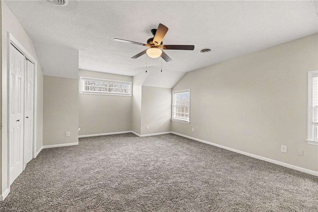 1408 Sweetbriar Court High Point, NC 27262 - Photo 14 of 26