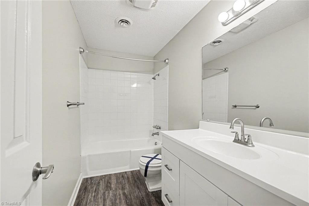 1408 Sweetbriar Court High Point, NC 27262 - Photo 21 of 26