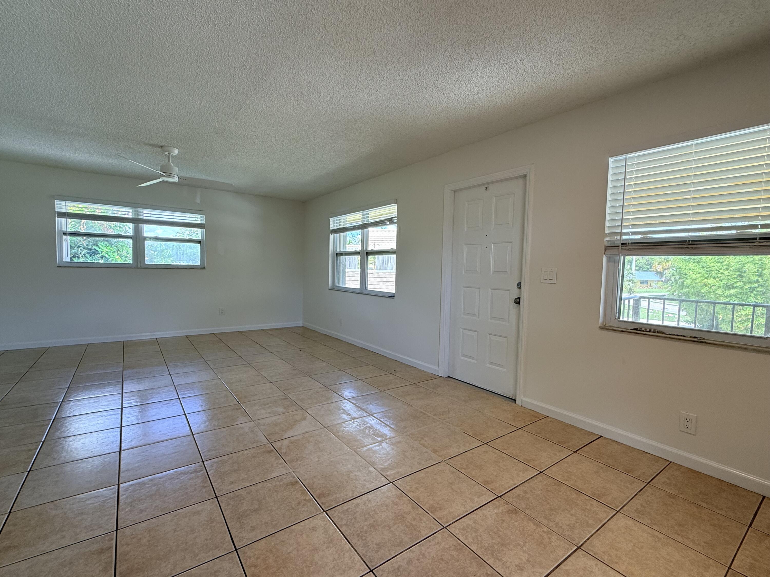 3362 Jefferson Street Stuart, FL 34997 - Photo 6 of 21 Living Room