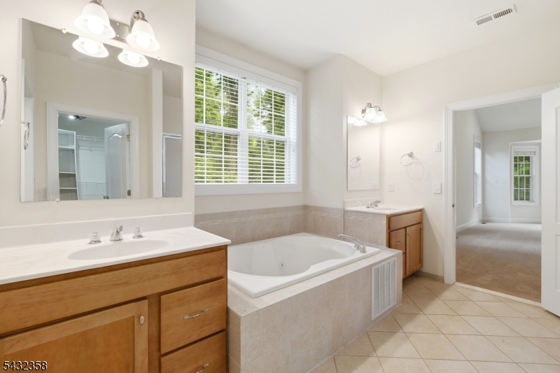 8 Fields Way Budd Lake, NJ 07828 - Photo 20 of 43