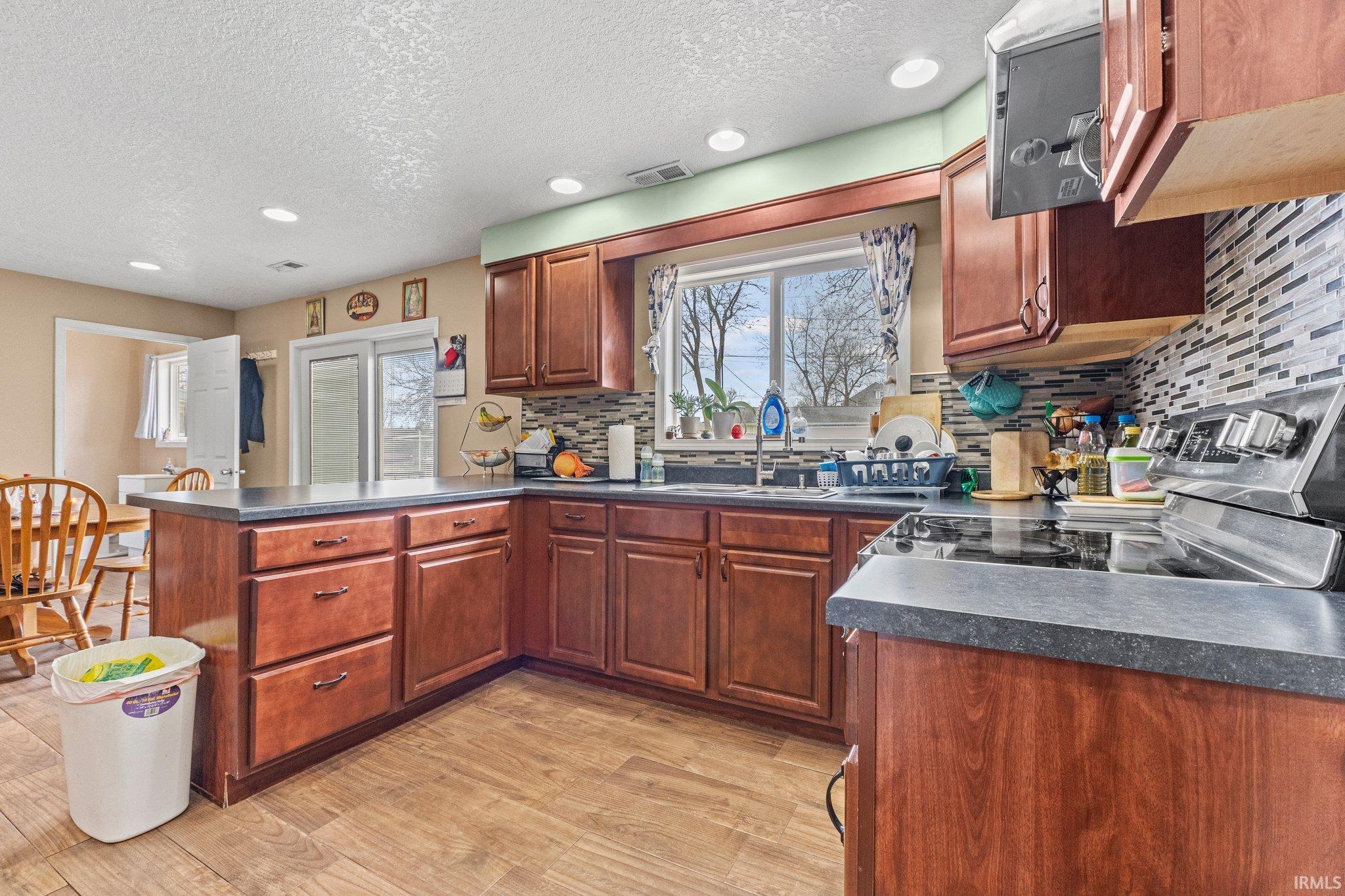 2103 Otsego Drive Fort Wayne, IN 46825 - Photo 14 of 32