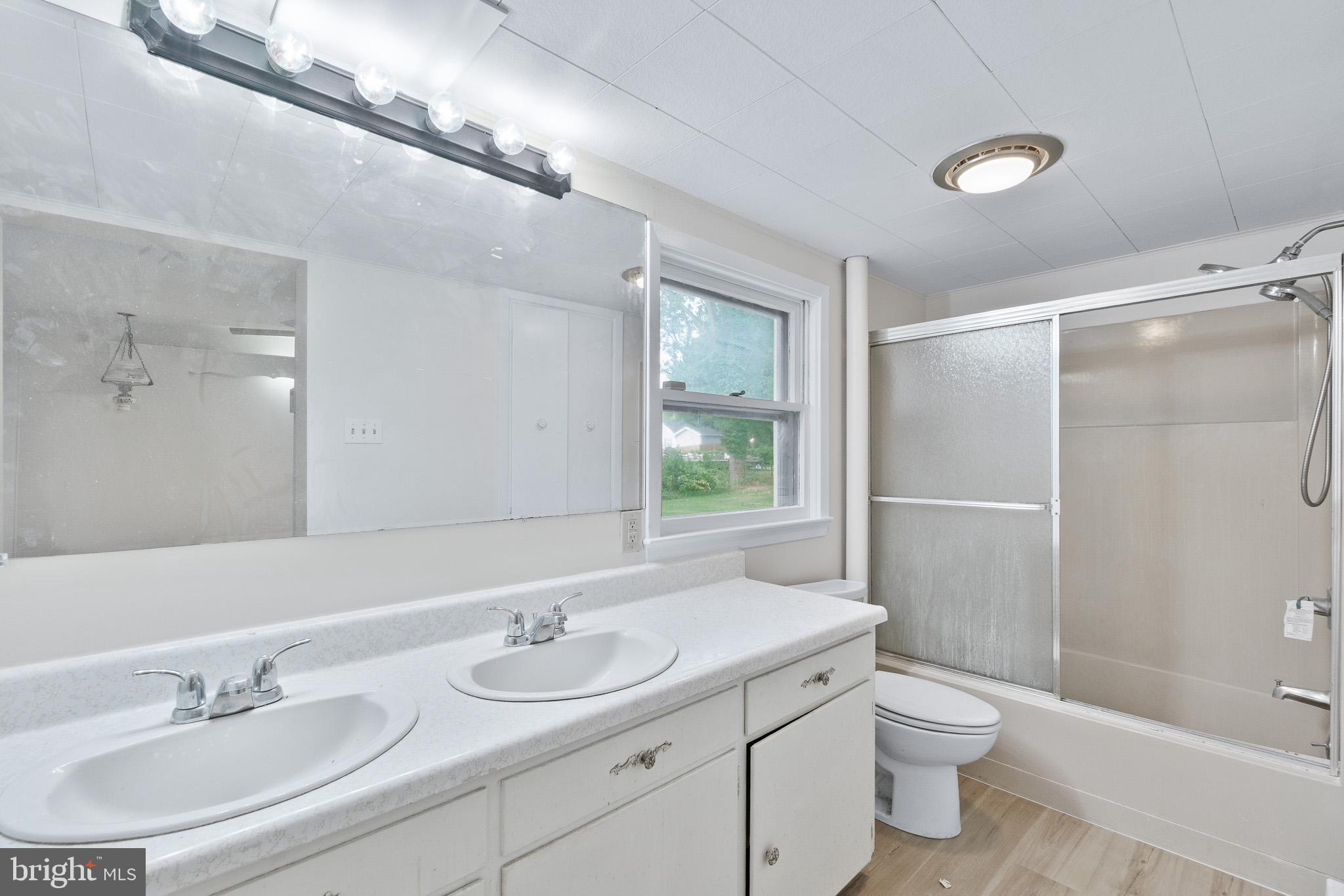 655 Security Road Hagerstown, MD 21740 - Photo 12 of 29 Gallery Image 12