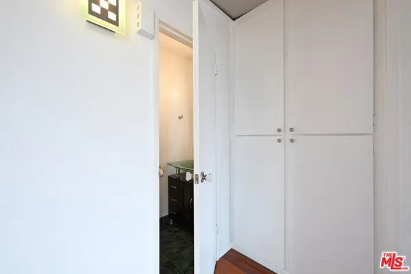 $3,350 | 100 South Doheny Drive, Unit 424, Los Angeles, CA 90048