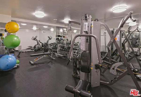 $3,350 | 100 South Doheny Drive, Unit 424, Los Angeles, CA 90048
