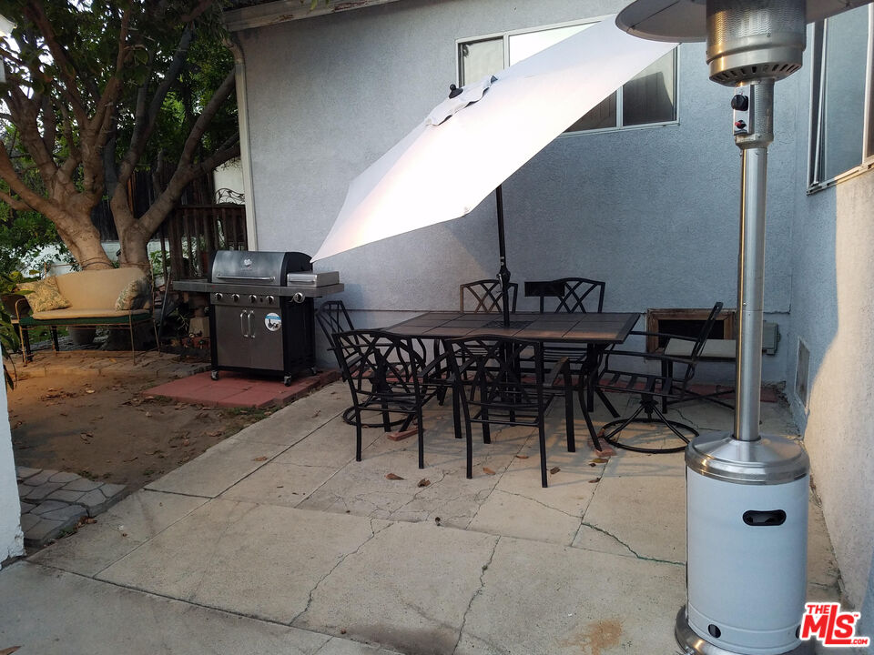 525 Stanford Road Burbank, CA 91504 - Photo 6 of 16 Gallery Image 6