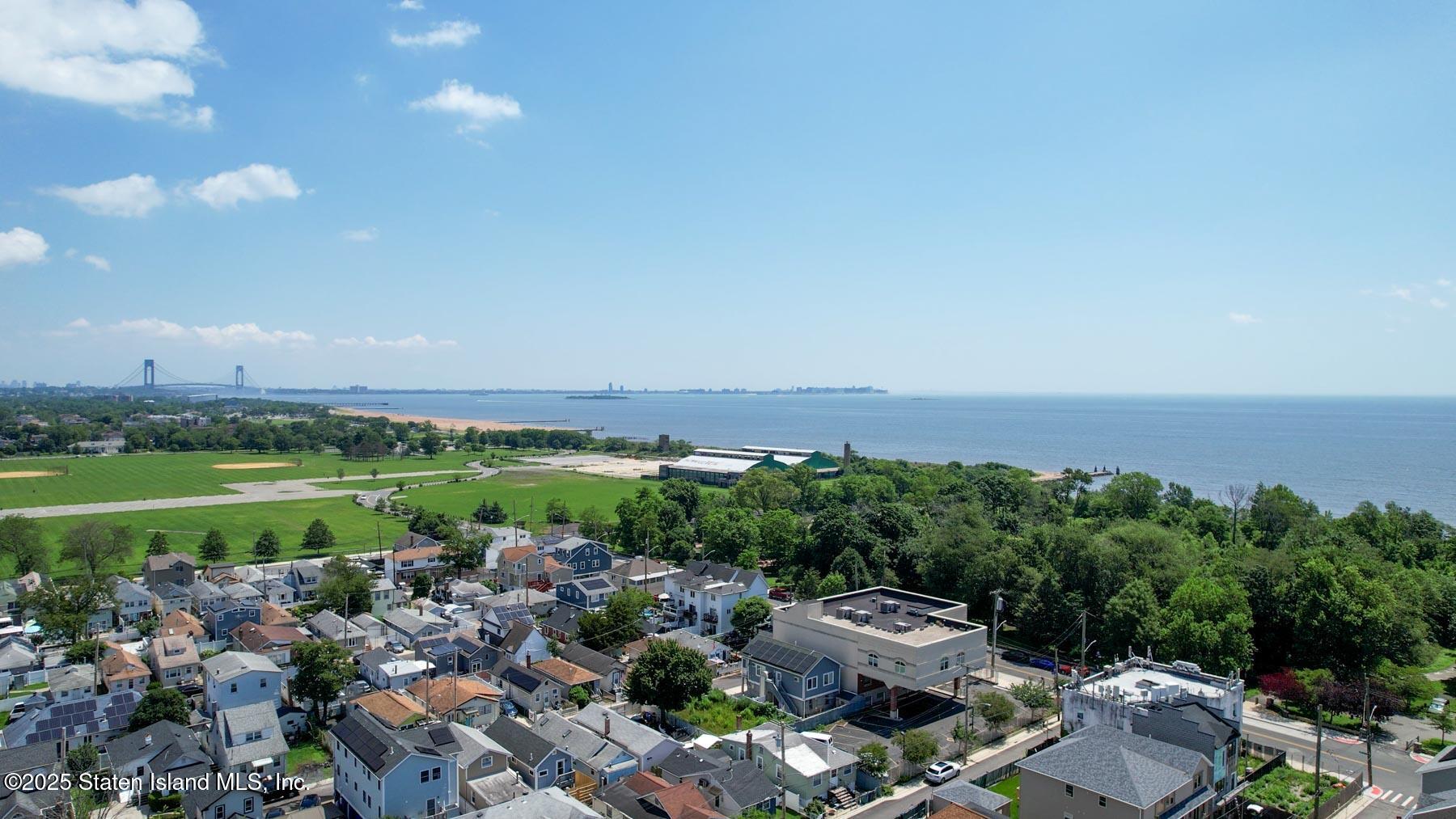 27 Center Place Staten Island, NY 10306 - Photo 13 of 20 DJI_0043.00_01_18_10.Still004