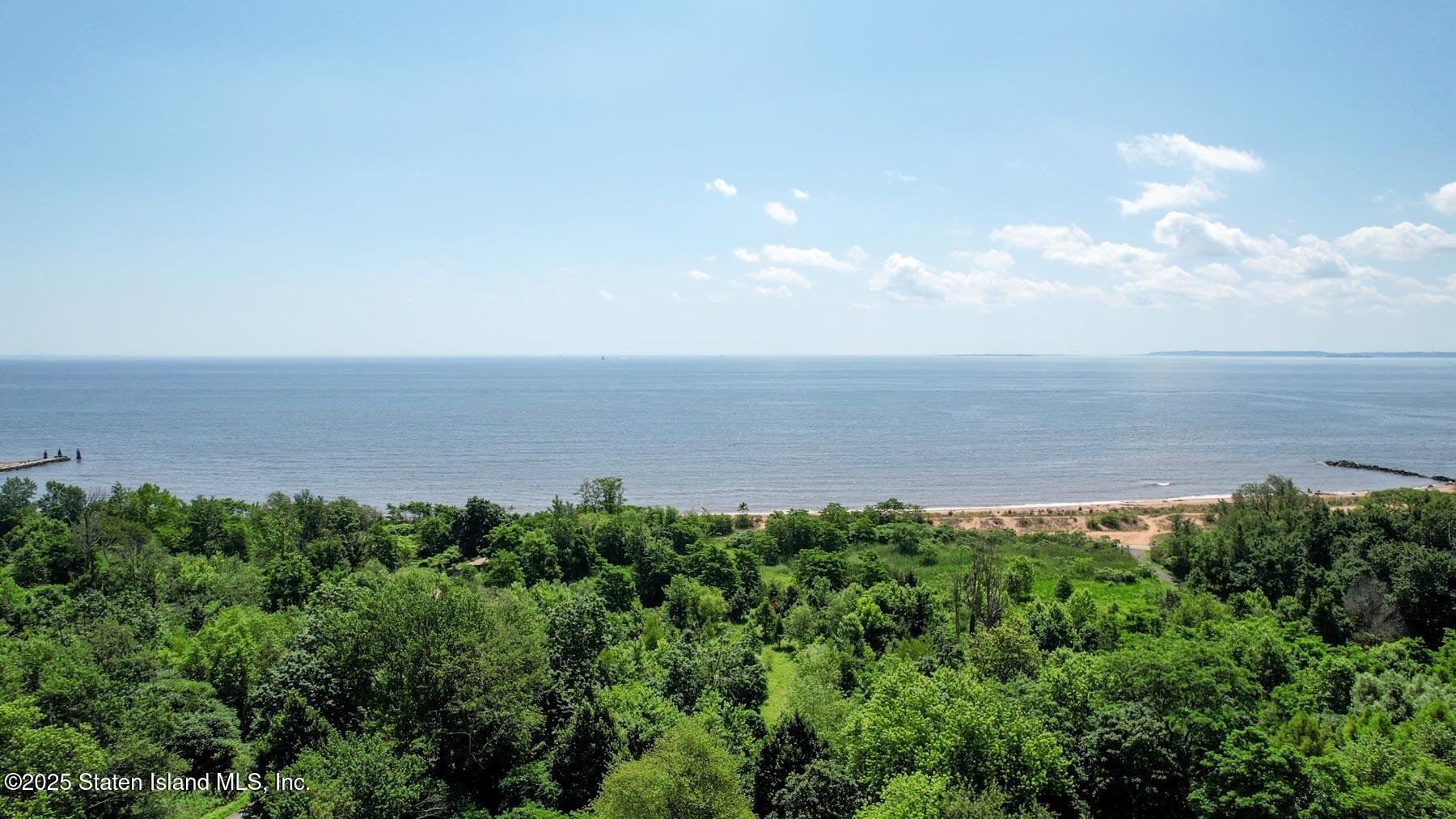 27 Center Place Staten Island, NY 10306 - Photo 15 of 20 DJI_0043.00_02_38_17.Still013